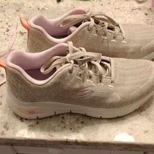 Skechers Women's Air-Cooled Arch Fit Athletic Shoes